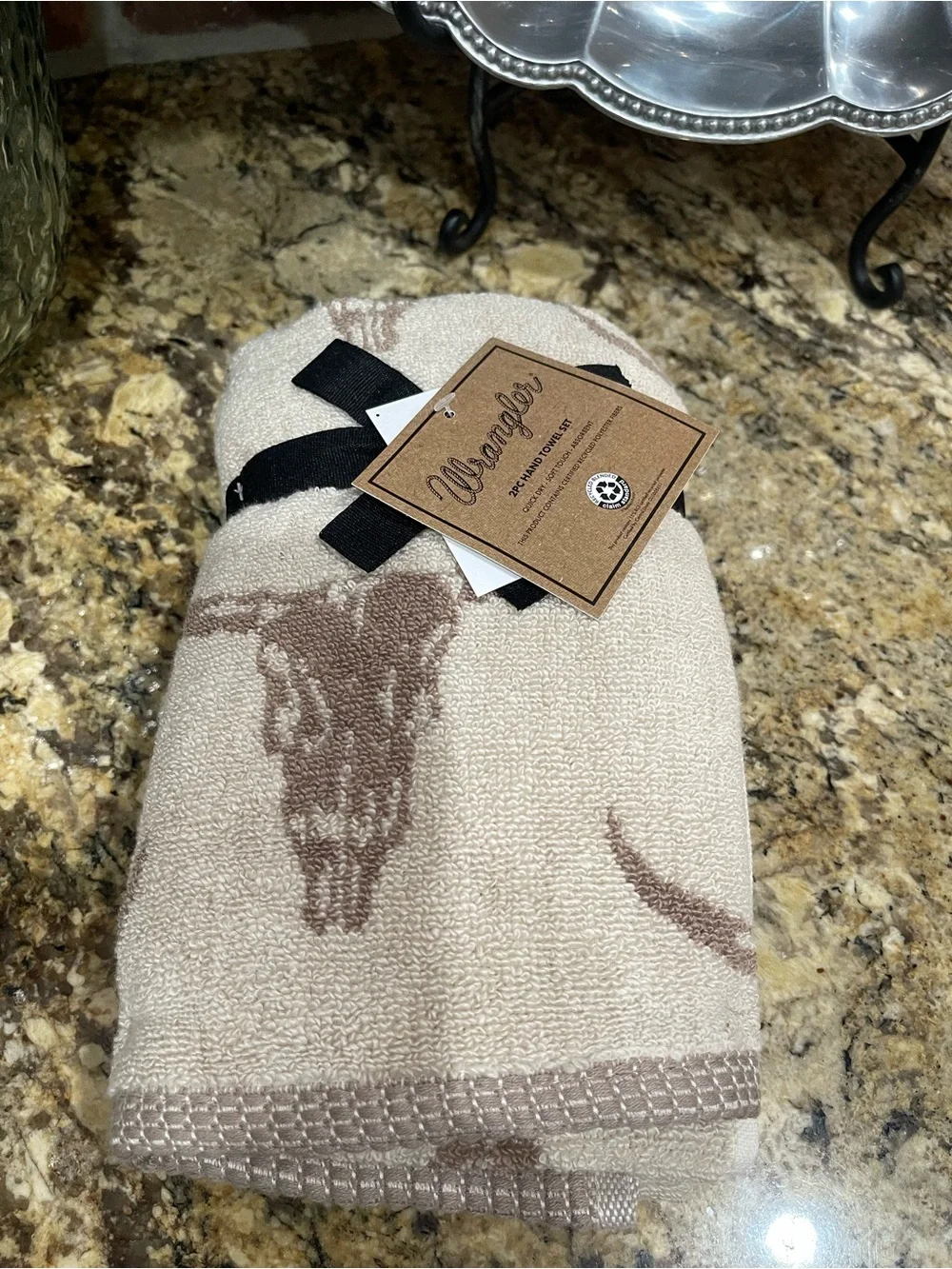 Wrangler STEER HEAD towel bundle - (2) bath, (2) hand towels & (2) fingertip NEW
